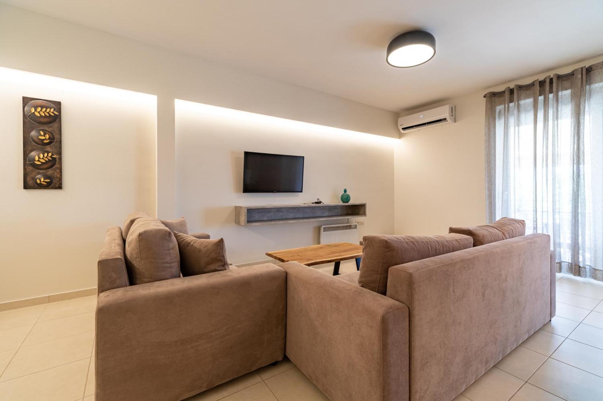 Aeolus Luxury Apartment - II نافبليو المظهر الخارجي الصورة