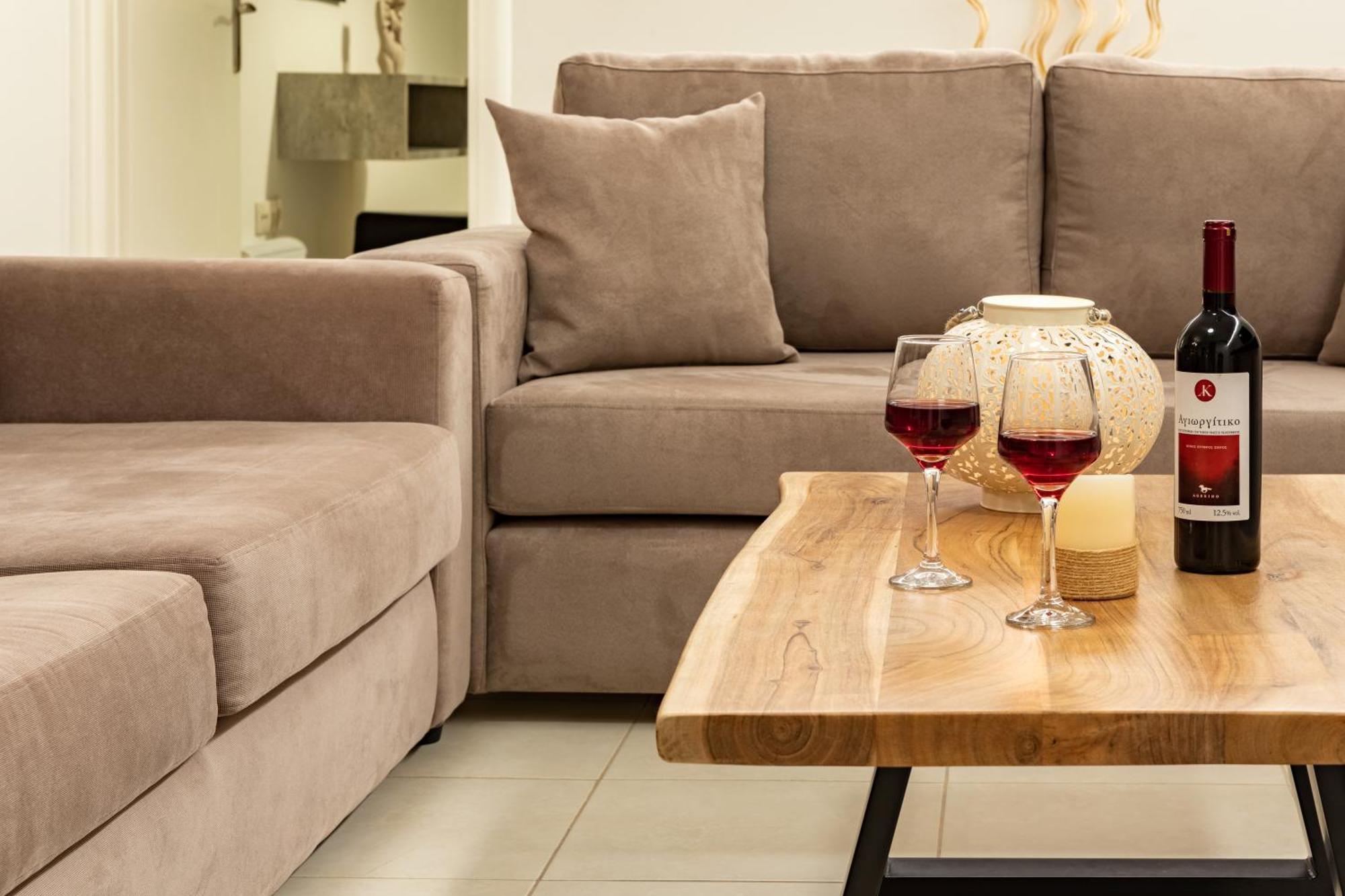 Aeolus Luxury Apartment - II نافبليو المظهر الخارجي الصورة