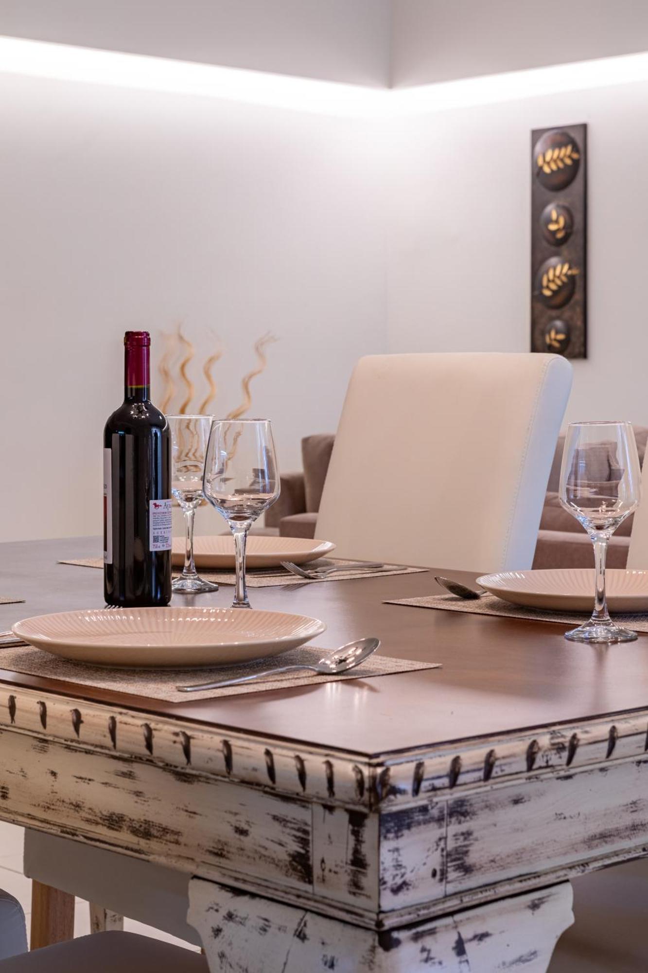 Aeolus Luxury Apartment - II نافبليو المظهر الخارجي الصورة